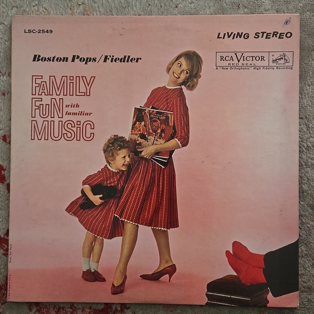 RCA LSC-2549 lp FAMILY FUN W/ FAMILIAR MUSIC Fiedler stereo Boston Pops